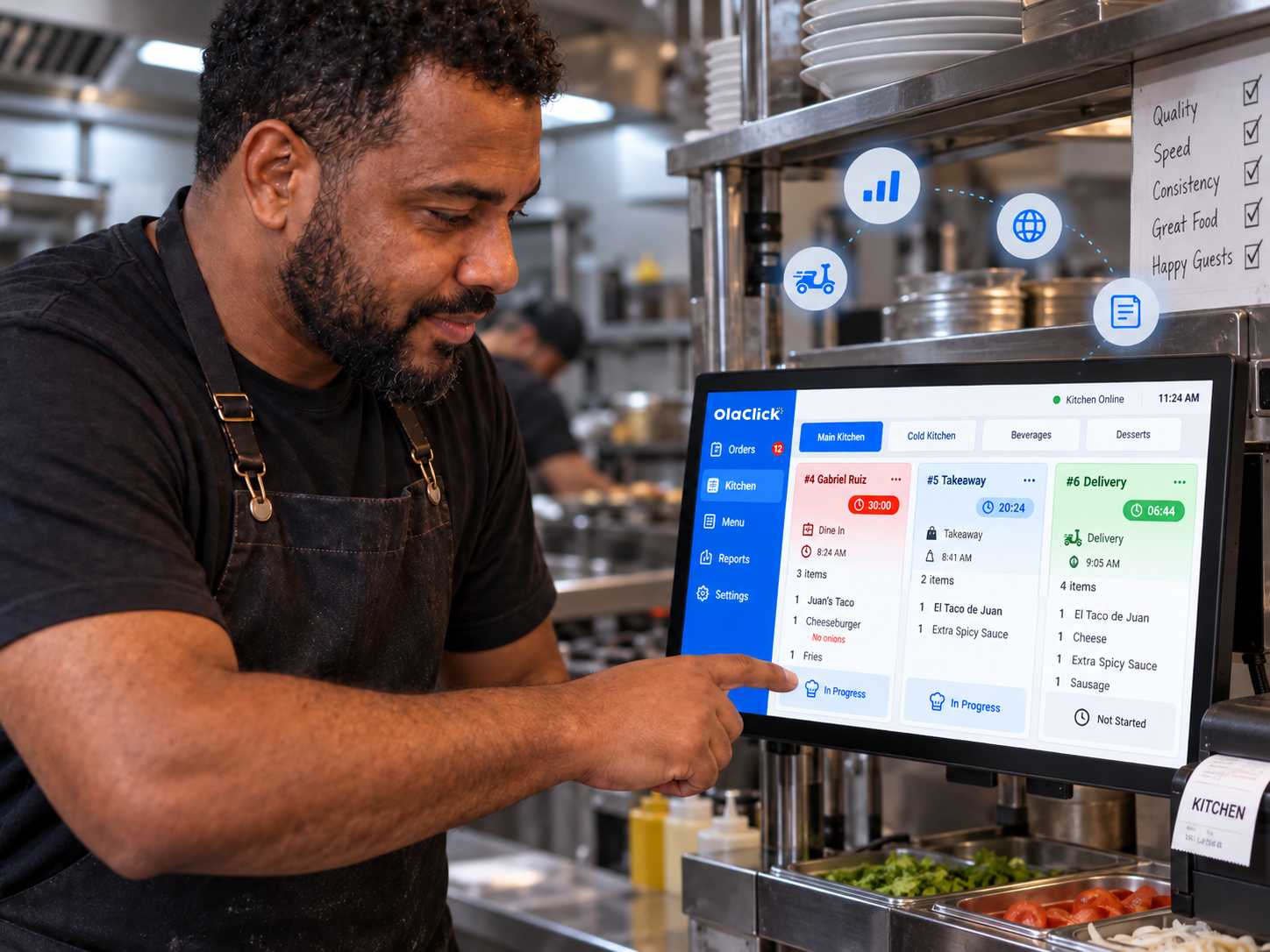 Equipe de cozinha usando o sistema de exibição de cozinha da OlaClick